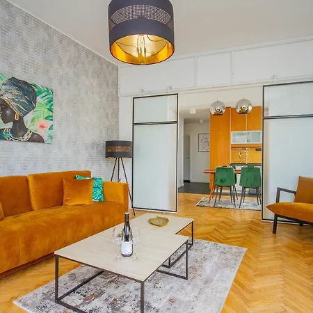 Anthony's With Balcony In Downtown Appartement *
