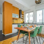 Anthony's With Balcony In Downtown * Будапешт